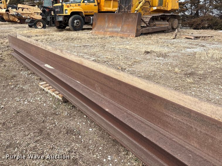 image for item FG2712 (4) 60' I-beams