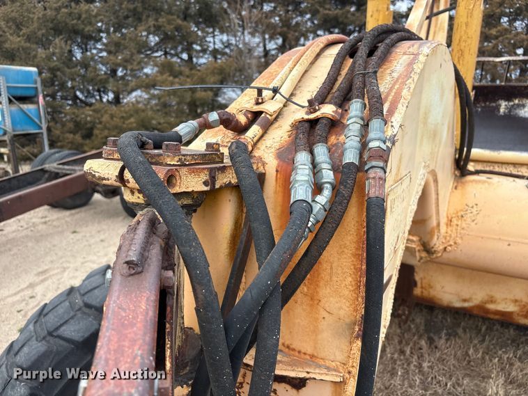 image for item FG2713 Caterpillar No 70 scraper