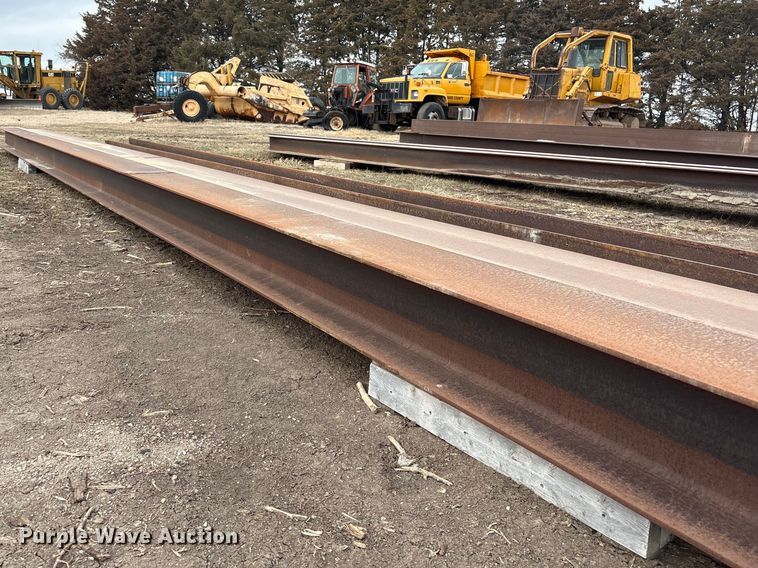 image for item FG2716 (4) I-beams