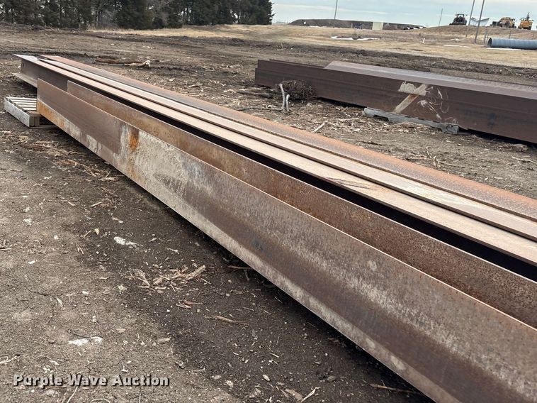 image for item FG2716 (4) I-beams