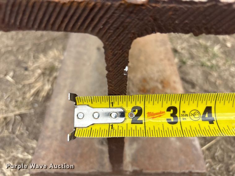 image for item FG2716 (4) I-beams