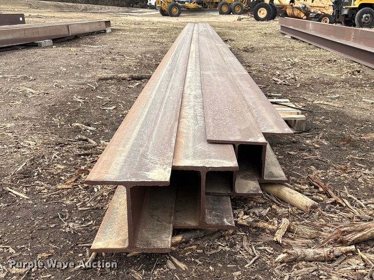 image for item FG2717 (4) I-beams