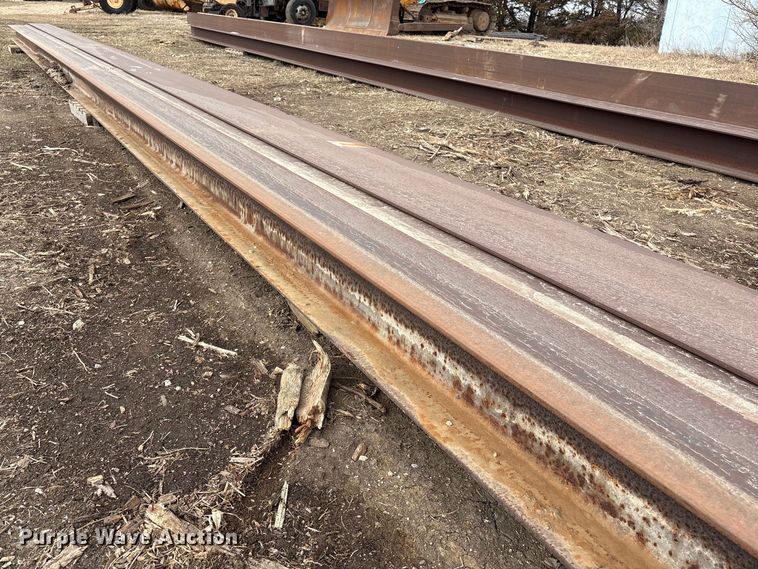 image for item FG2717 (4) I-beams