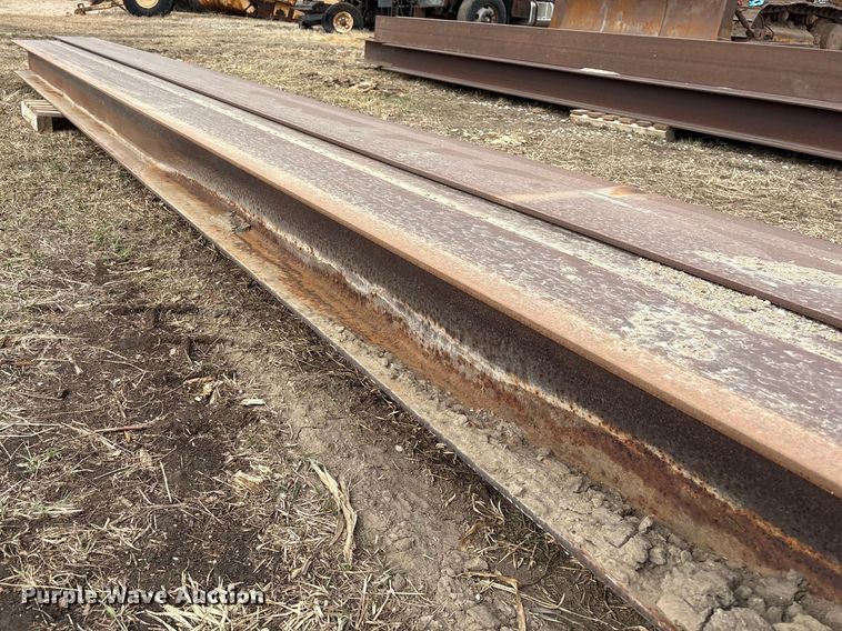 image for item FG2717 (4) I-beams