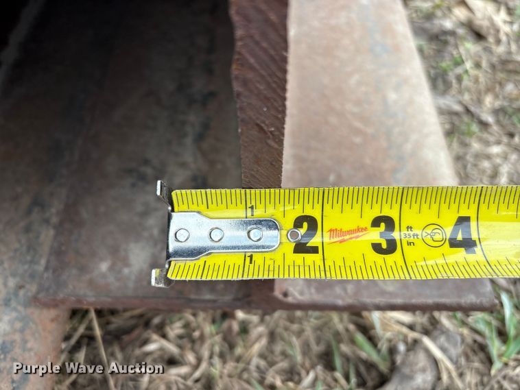 image for item FG2717 (4) I-beams