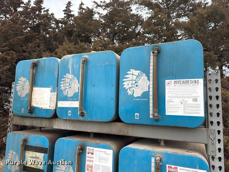 image for item FG2718 Pallet racking with oil tanks