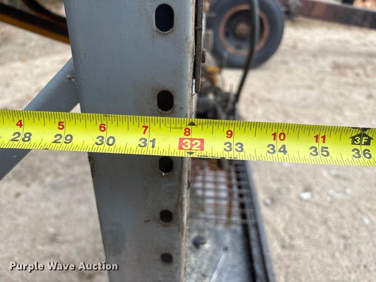 image for item FG2718 Pallet racking with oil tanks