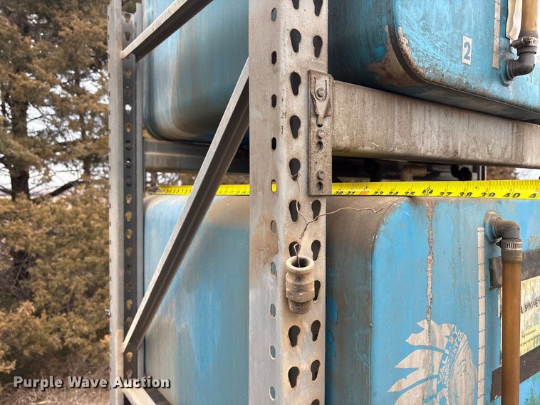 image for item FG2718 Pallet racking with oil tanks