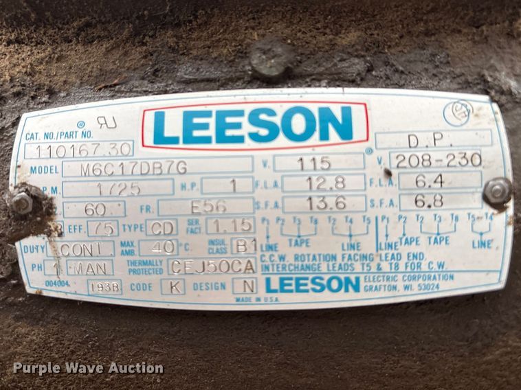 image for item FG2718 Pallet racking with oil tanks