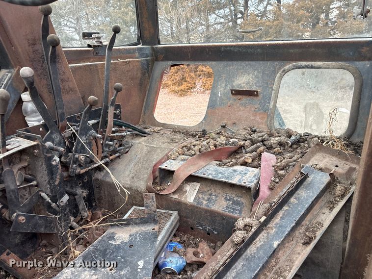 image for item FG2720 Allis Chalmers 00592042 tractor 