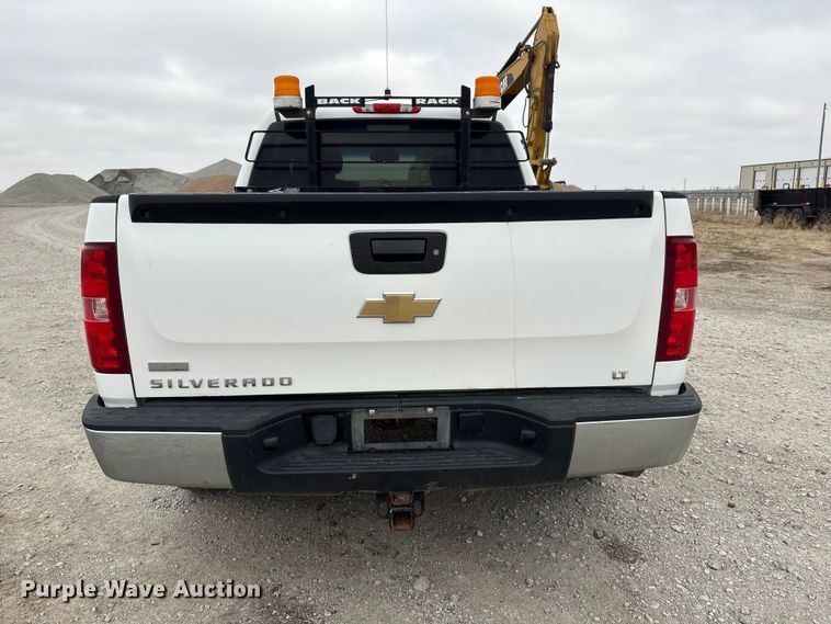 image for item FG2722 2011 Chevrolet Silverado 1500 Crew Cab pickup truck