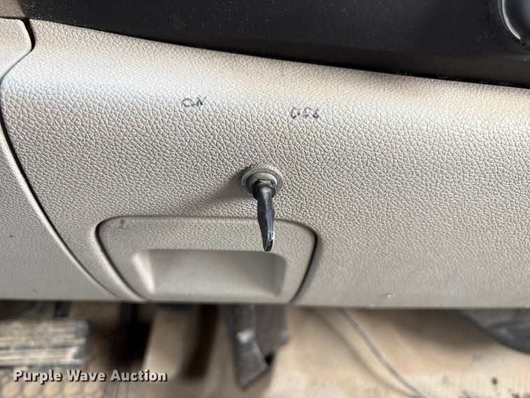 image for item FG2722 2011 Chevrolet Silverado 1500 Crew Cab pickup truck