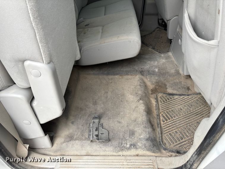 image for item FG2722 2011 Chevrolet Silverado 1500 Crew Cab pickup truck