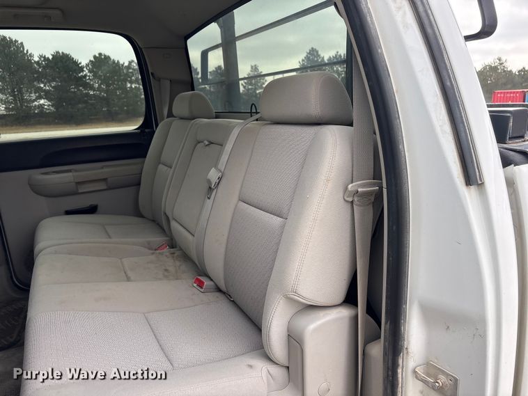 image for item FG2722 2011 Chevrolet Silverado 1500 Crew Cab pickup truck