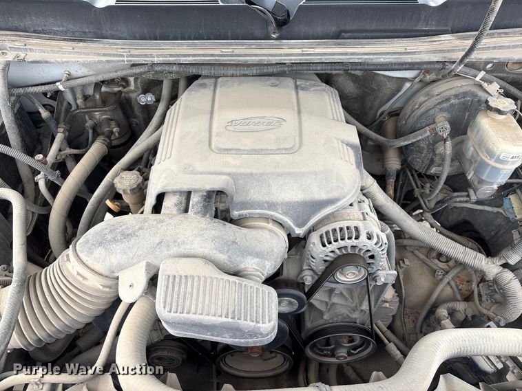 image for item FG2722 2011 Chevrolet Silverado 1500 Crew Cab pickup truck