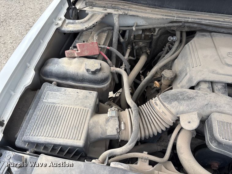 image for item FG2722 2011 Chevrolet Silverado 1500 Crew Cab pickup truck