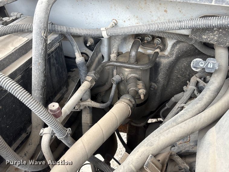 image for item FG2722 2011 Chevrolet Silverado 1500 Crew Cab pickup truck