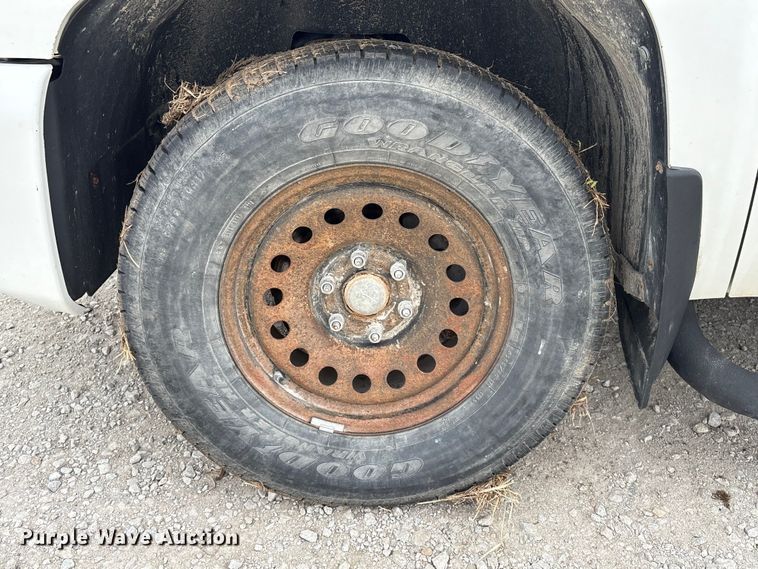 image for item FG2722 2011 Chevrolet Silverado 1500 Crew Cab pickup truck