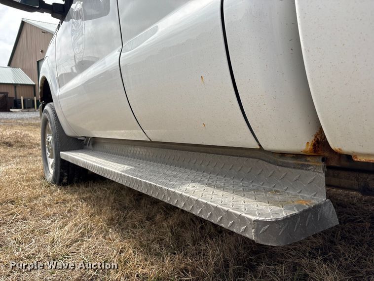 image for item FG2723 2016 Ford F250 Super Duty Ext. Cab pickup truck