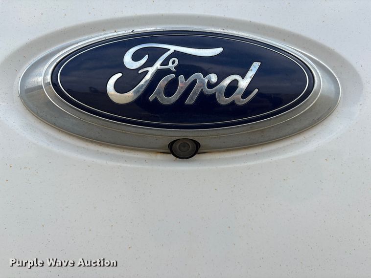 image for item FG2723 2016 Ford F250 Super Duty Ext. Cab pickup truck