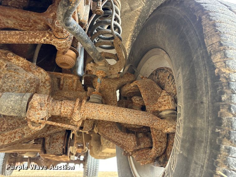 image for item FG2723 2016 Ford F250 Super Duty Ext. Cab pickup truck