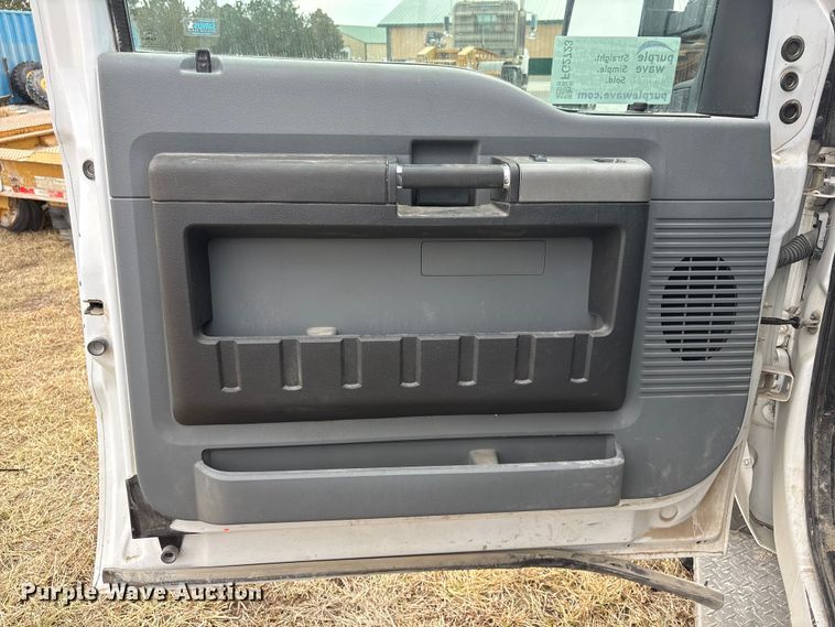 image for item FG2723 2016 Ford F250 Super Duty Ext. Cab pickup truck