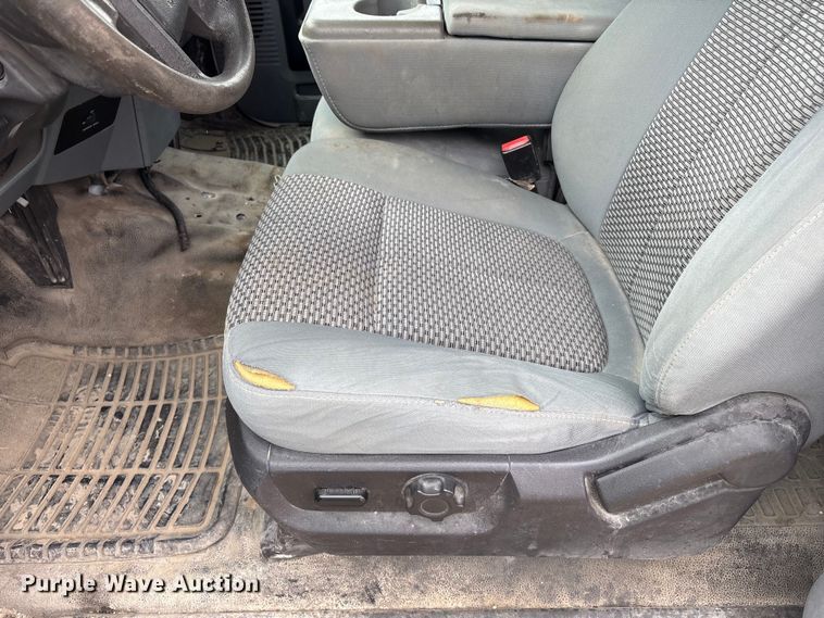 image for item FG2723 2016 Ford F250 Super Duty Ext. Cab pickup truck