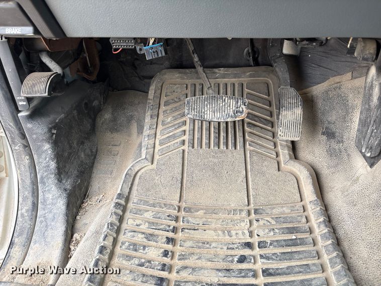 image for item FG2723 2016 Ford F250 Super Duty Ext. Cab pickup truck