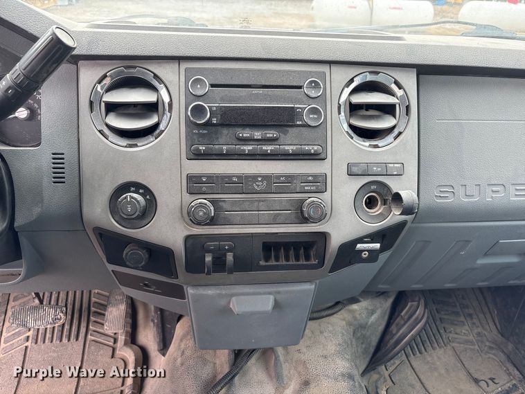 image for item FG2723 2016 Ford F250 Super Duty Ext. Cab pickup truck