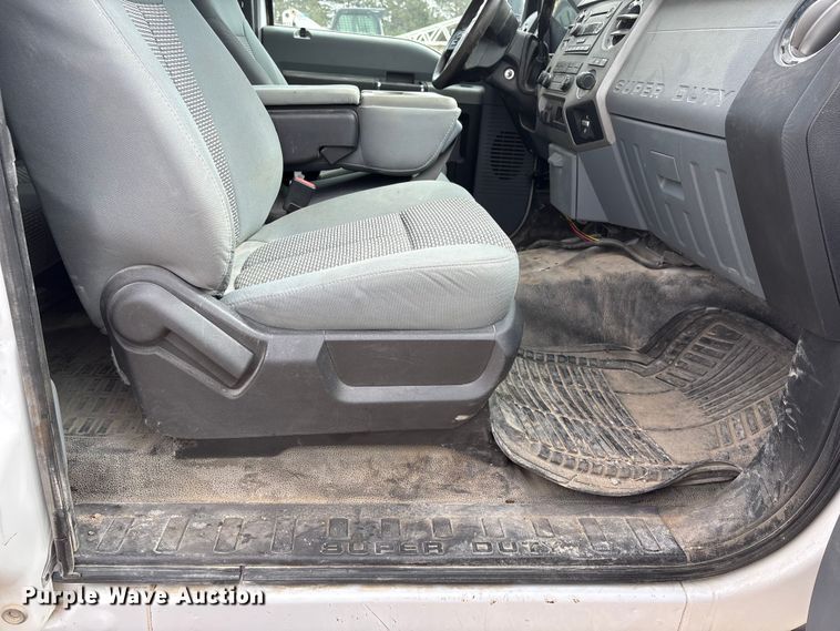 image for item FG2723 2016 Ford F250 Super Duty Ext. Cab pickup truck