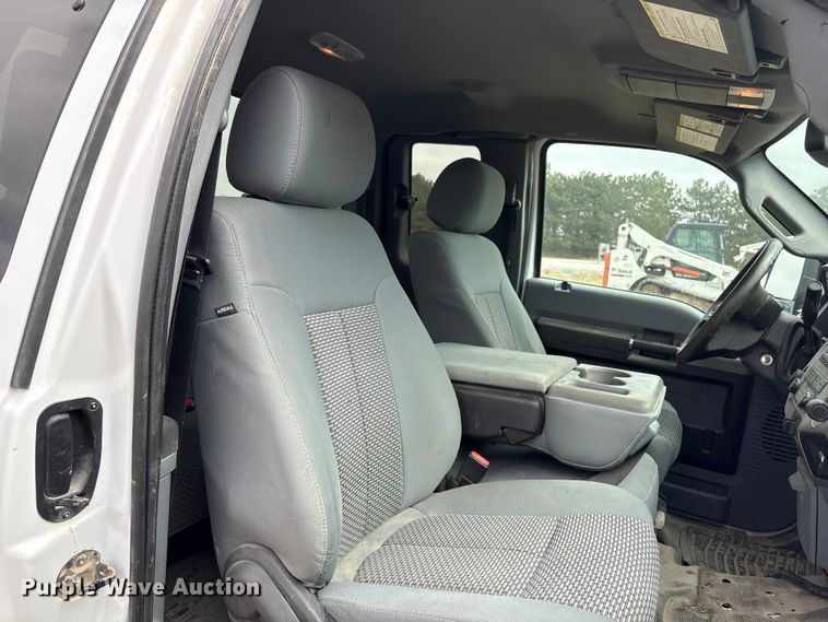 image for item FG2723 2016 Ford F250 Super Duty Ext. Cab pickup truck