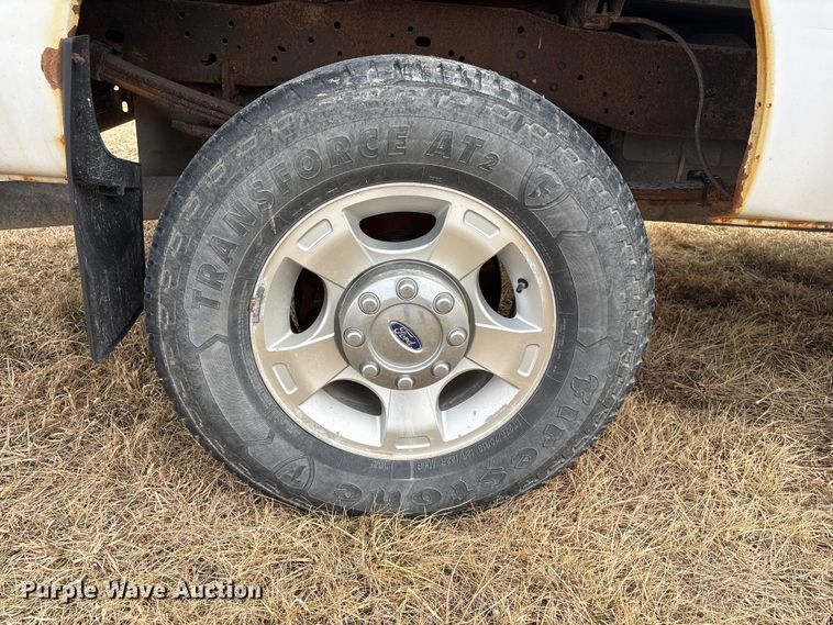 image for item FG2723 2016 Ford F250 Super Duty Ext. Cab pickup truck