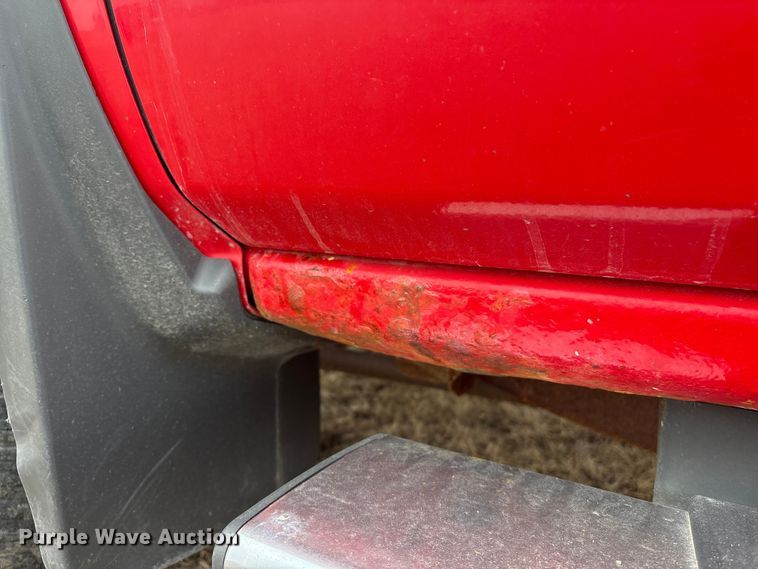 image for item FG2724 2016 Chevrolet Silverado 3500HD pickup truck cab and chassis