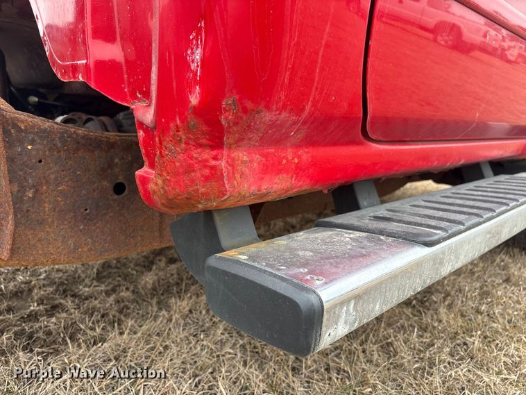 image for item FG2724 2016 Chevrolet Silverado 3500HD pickup truck cab and chassis