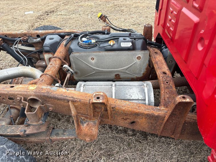 image for item FG2724 2016 Chevrolet Silverado 3500HD pickup truck cab and chassis