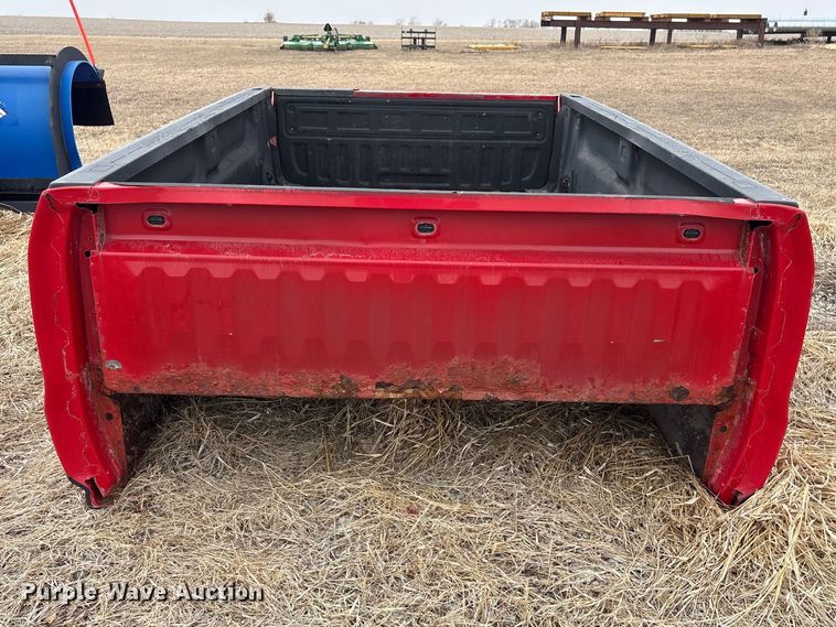 image for item FG2724 2016 Chevrolet Silverado 3500HD pickup truck cab and chassis