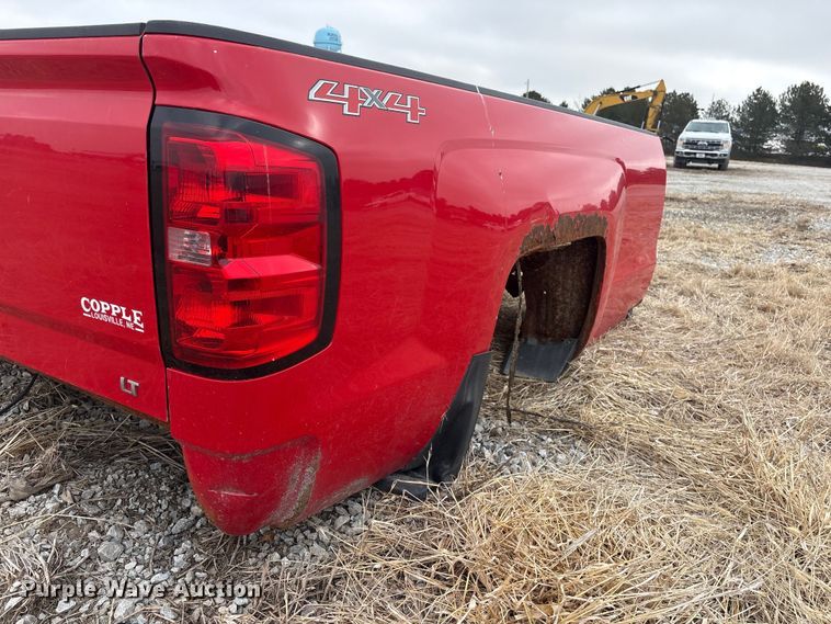 image for item FG2724 2016 Chevrolet Silverado 3500HD pickup truck cab and chassis