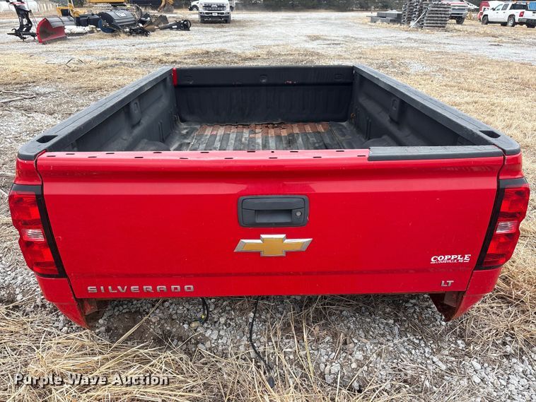 image for item FG2724 2016 Chevrolet Silverado 3500HD pickup truck cab and chassis