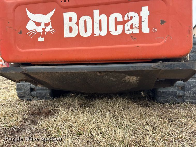 image for item FG2725 2012 Bobcat T770 tracked skid steer loader