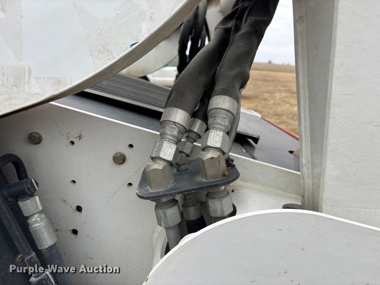 image for item FG2725 2012 Bobcat T770 tracked skid steer loader