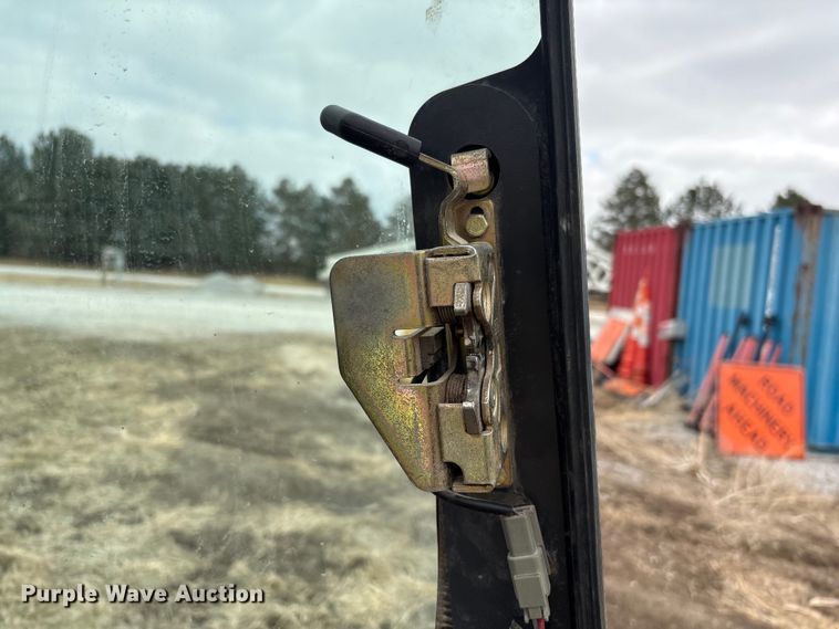 image for item FG2725 2012 Bobcat T770 tracked skid steer loader