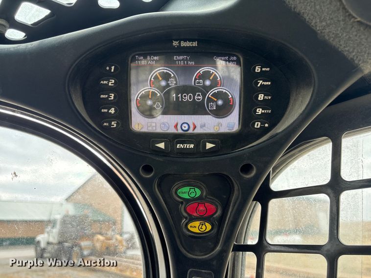 image for item FG2725 2012 Bobcat T770 tracked skid steer loader