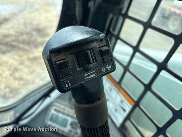 image for item FG2725 2012 Bobcat T770 tracked skid steer loader