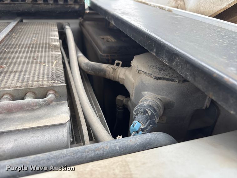 image for item FG2725 2012 Bobcat T770 tracked skid steer loader