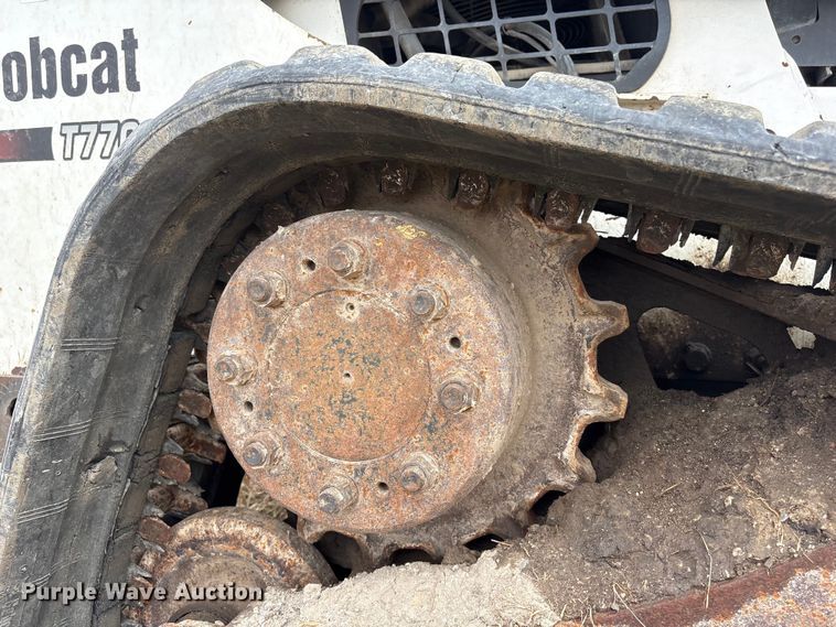 image for item FG2725 2012 Bobcat T770 tracked skid steer loader
