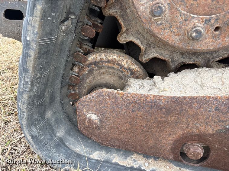 image for item FG2725 2012 Bobcat T770 tracked skid steer loader