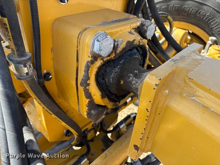 image for item FG2726 2018 Caterpillar 12M3 AWD motor grader