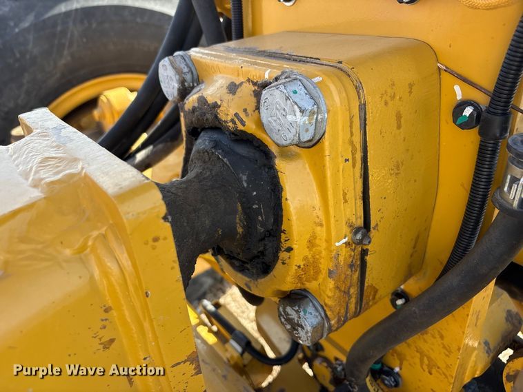 image for item FG2726 2018 Caterpillar 12M3 AWD motor grader