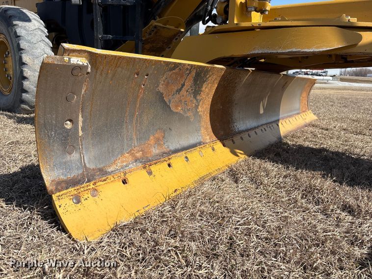 image for item FG2726 2018 Caterpillar 12M3 AWD motor grader