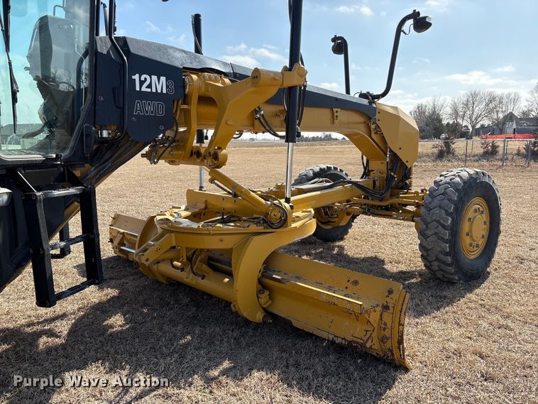 image for item FG2726 2018 Caterpillar 12M3 AWD motor grader